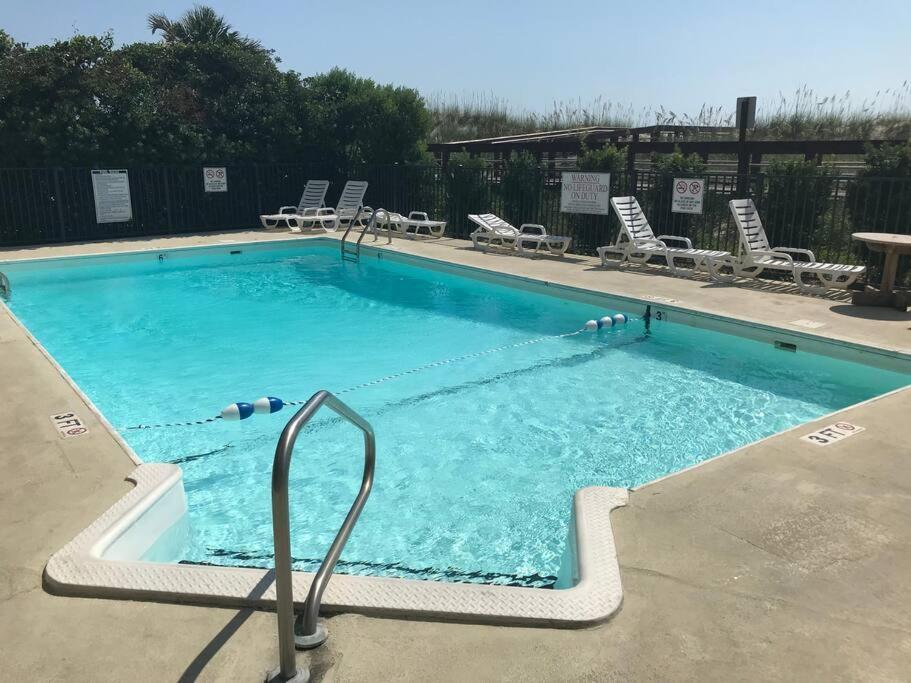 Oceanfront * Pool * Elevator * Boardwalk Apartment Carolina Beach Exterior photo